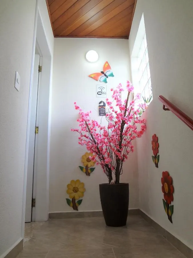 فندق مبيت وإفطار Suites Tia Stella Campos do Jordão