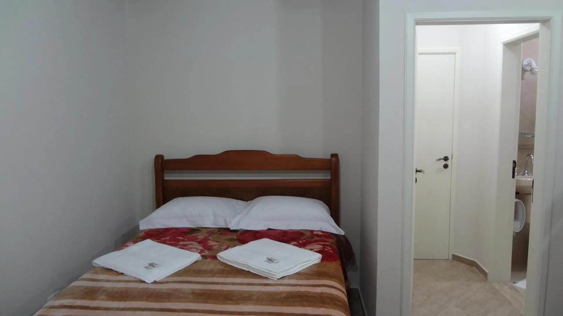 Suites Tia Stella Campos do Jordão فندق مبيت وإفطار